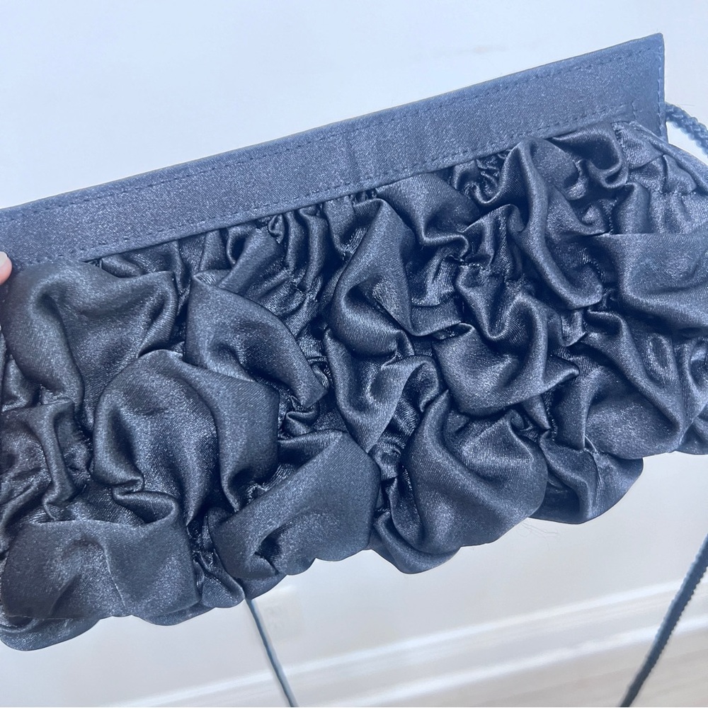 Elegant Black Ruched Party Clutch